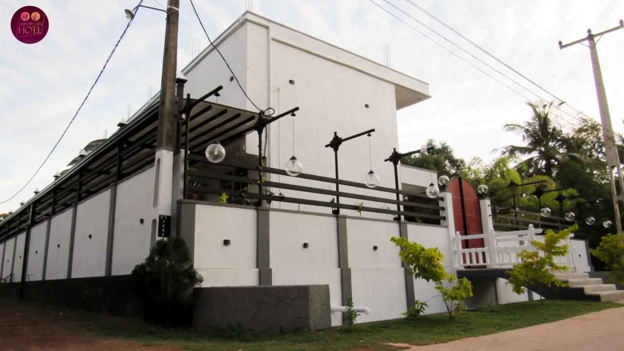 Airport Faith Hotel Katunayaka Екстериор снимка