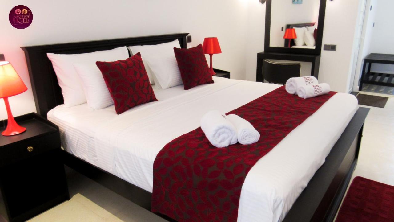 Airport Faith Hotel Katunayaka Екстериор снимка