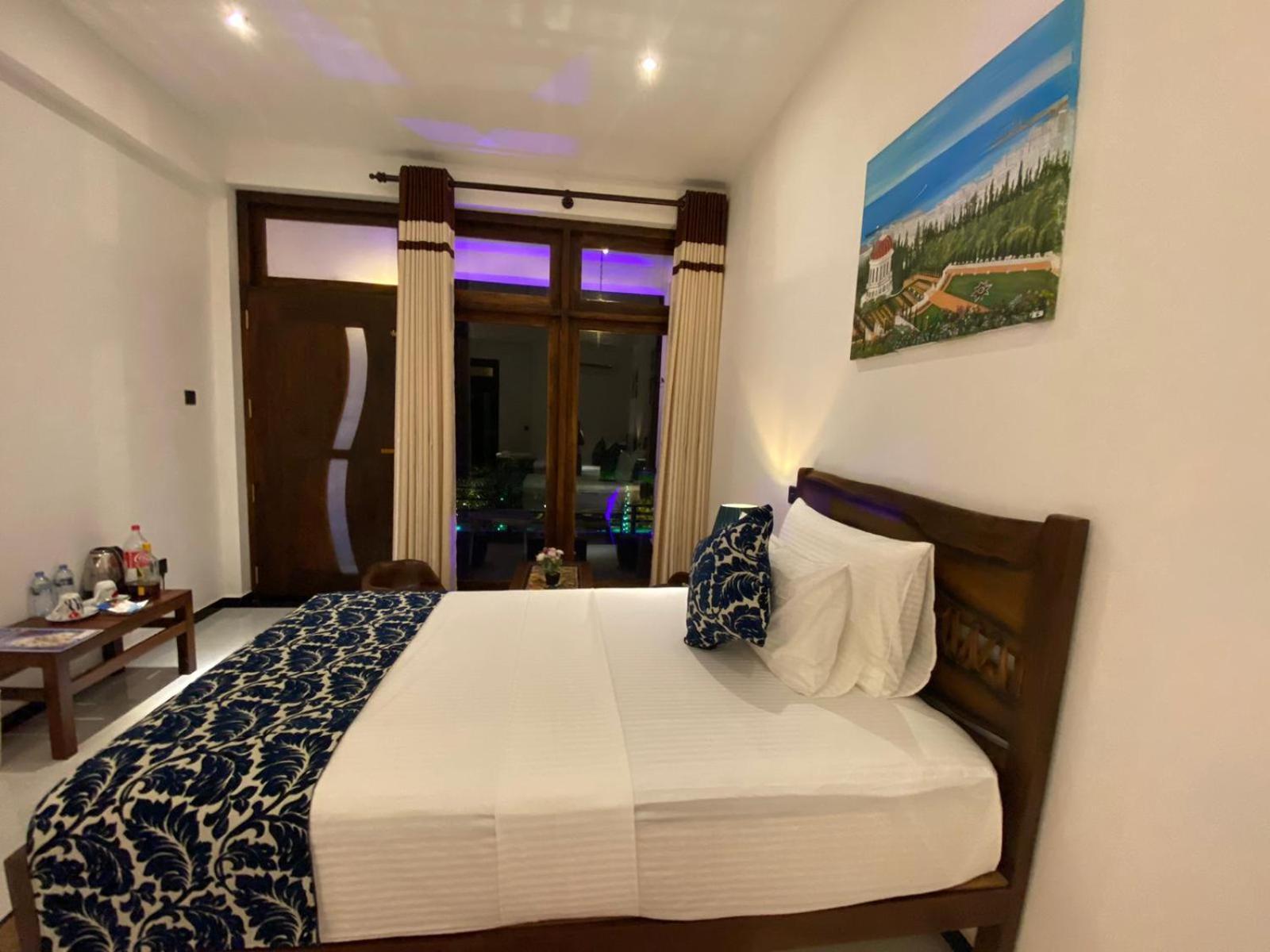 Airport Faith Hotel Katunayaka Екстериор снимка